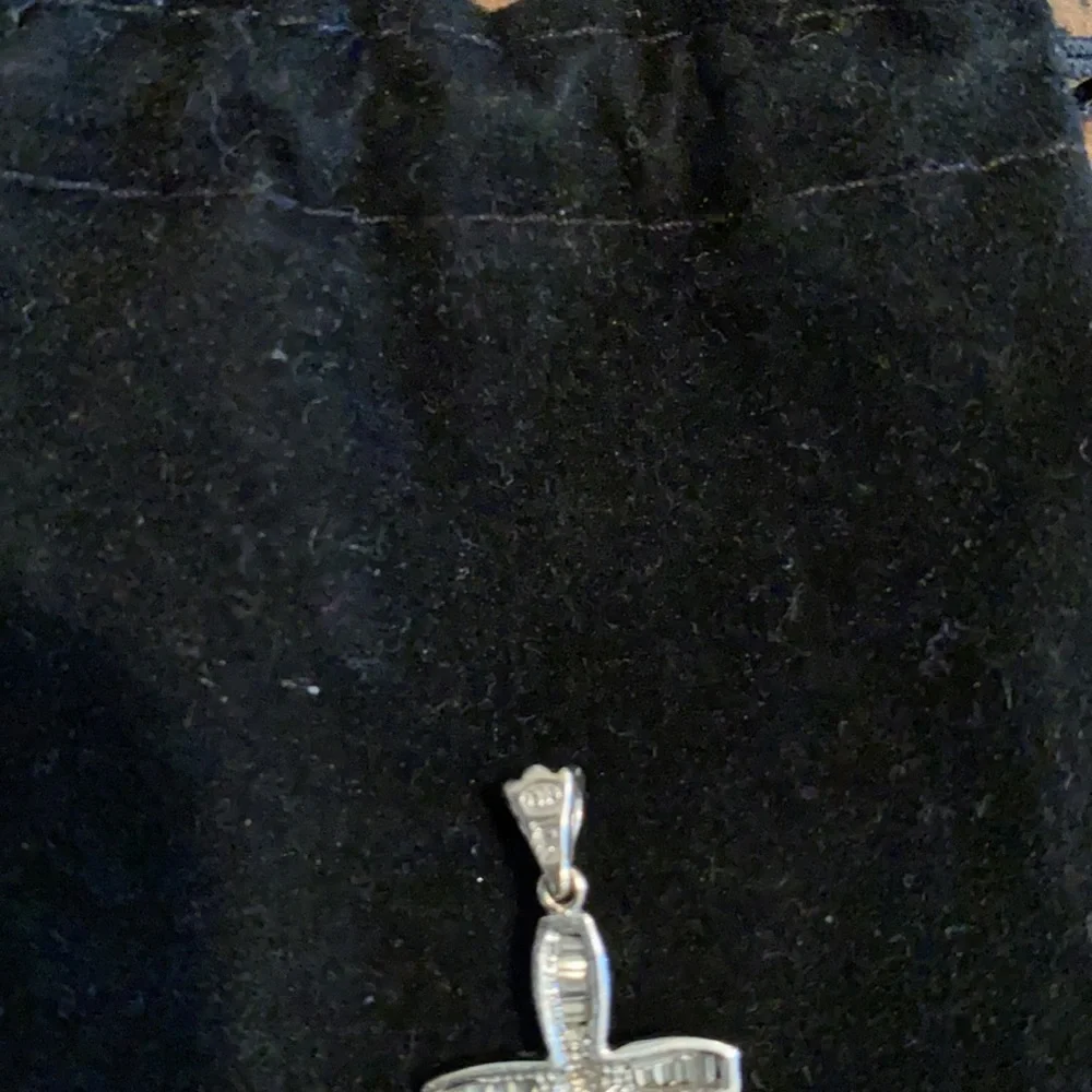 Authentic - 10K Cross Pendant. - Picture 3 of 5